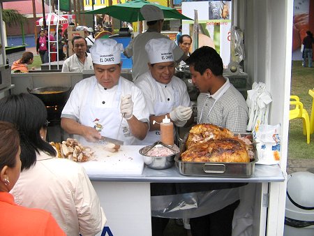 SangucherÃ­a El Chinito en Mistura