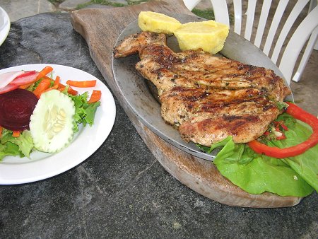 Pollo a la Parrilla - Mesa de Piedra